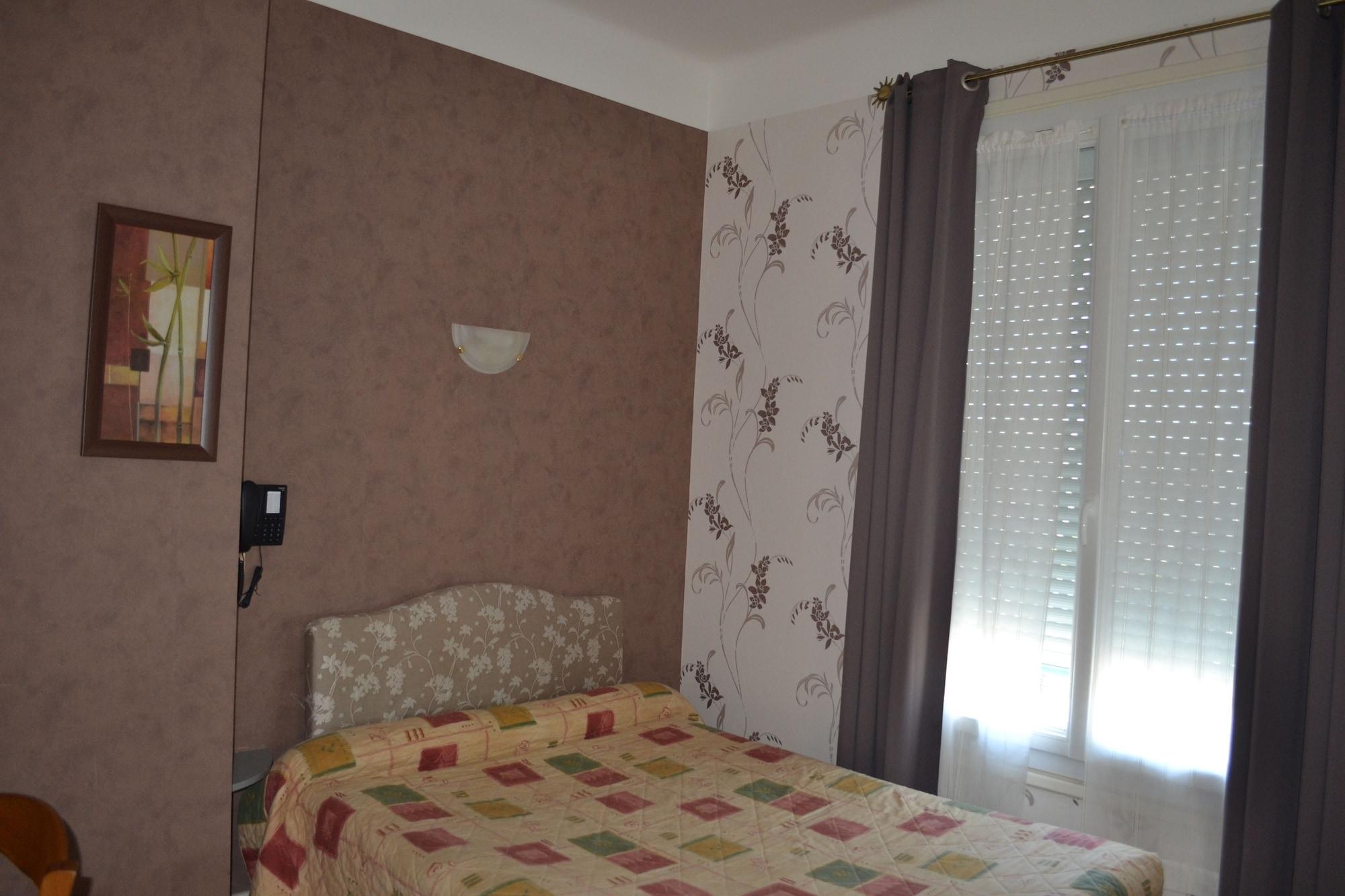 Hotel Le Bretagne Saint-Nazaire  Zewnętrze zdjęcie