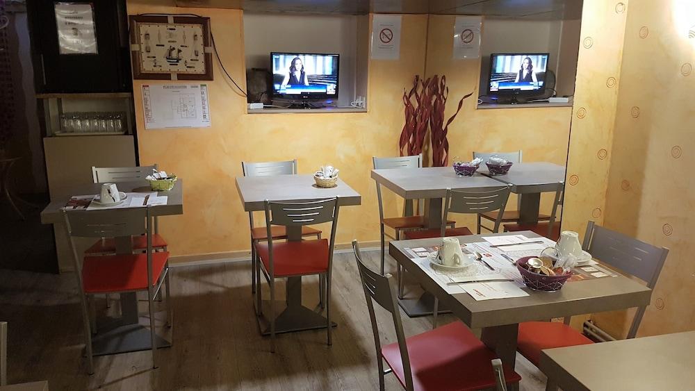 Hotel Le Bretagne Saint-Nazaire  Zewnętrze zdjęcie