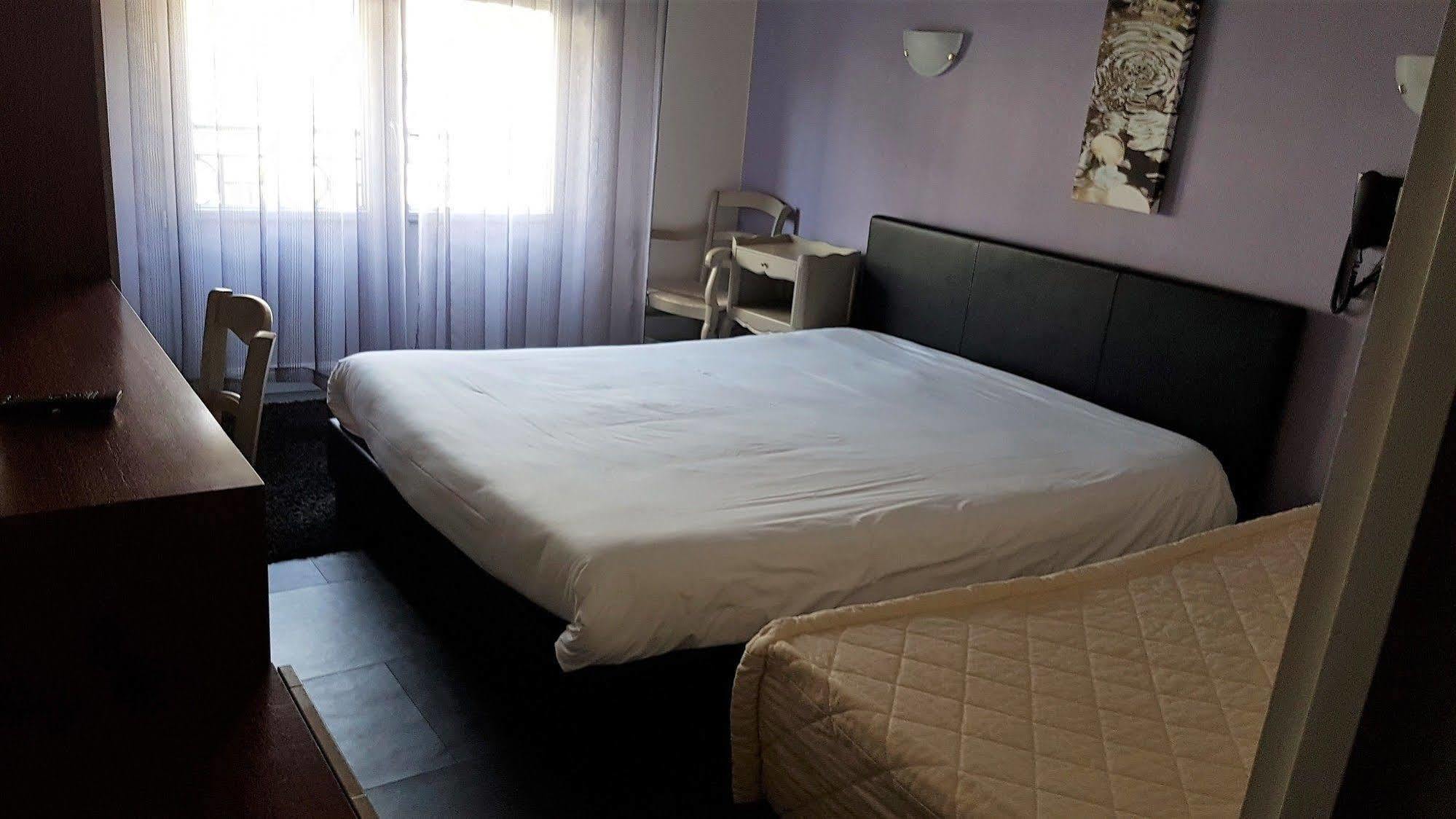 Hotel Le Bretagne Saint-Nazaire  Zewnętrze zdjęcie