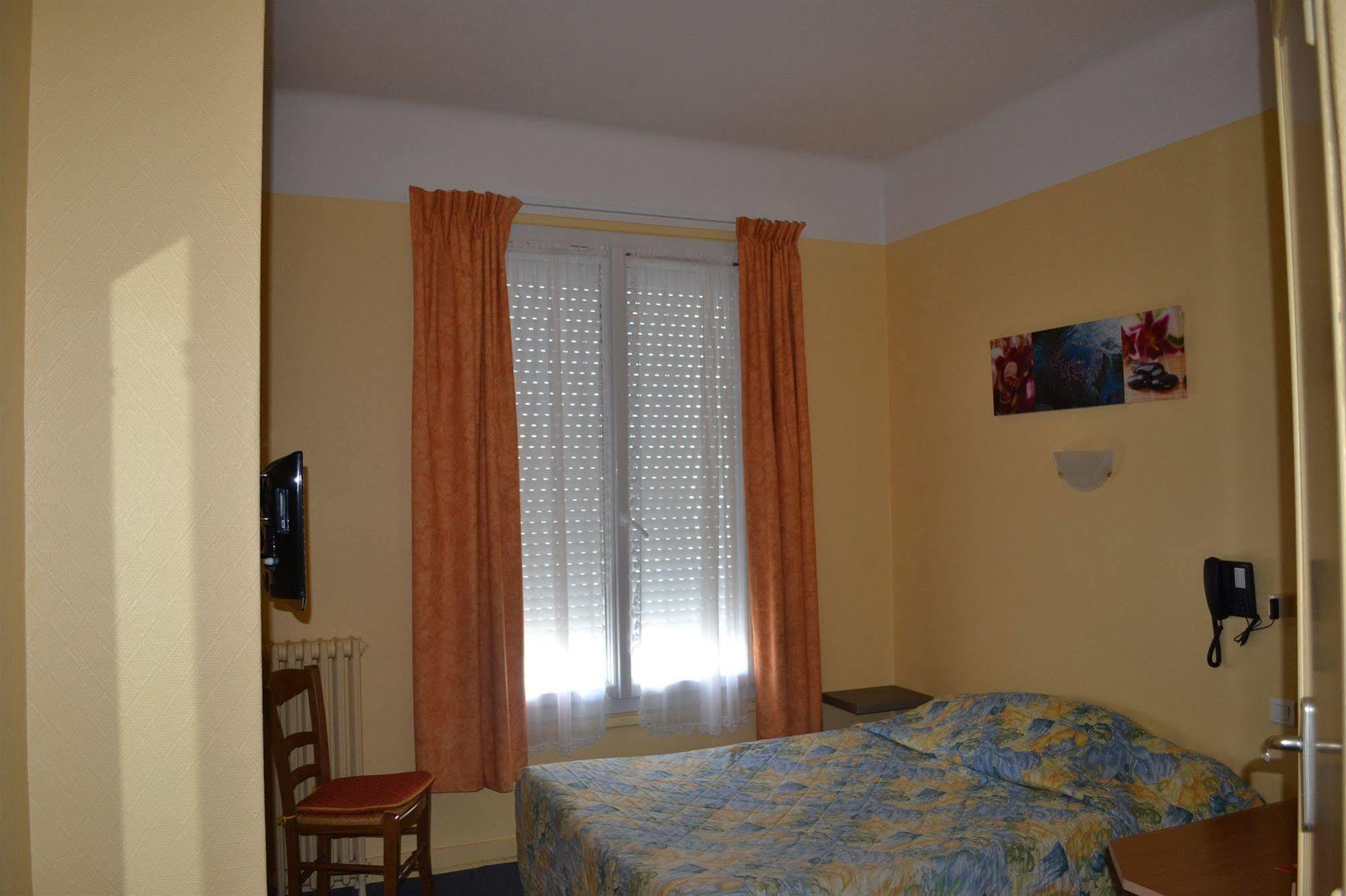 Hotel Le Bretagne Saint-Nazaire  Zewnętrze zdjęcie