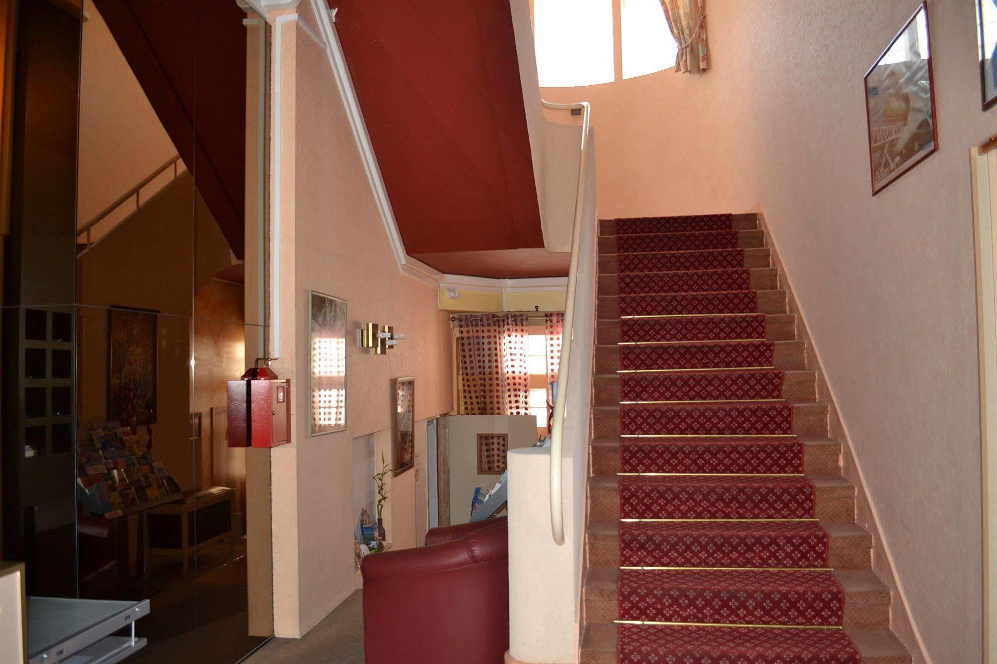 Hotel Le Bretagne Saint-Nazaire  Zewnętrze zdjęcie