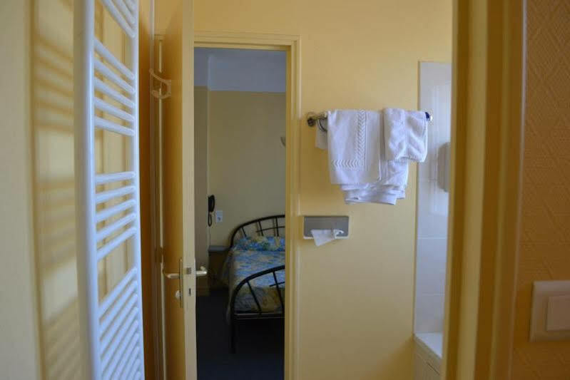 Hotel Le Bretagne Saint-Nazaire  Zewnętrze zdjęcie