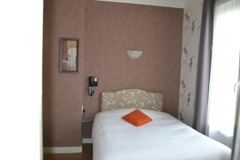 Hotel Le Bretagne Saint-Nazaire  Zewnętrze zdjęcie